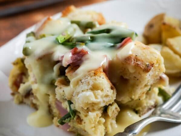 Asparagus and Ham Rolls with Creamy Hollandaise