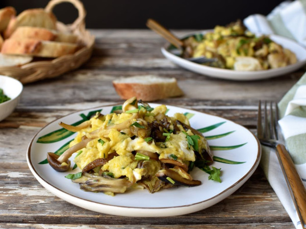 Wild Puffball Mushroom Scrambled Eggs