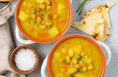 Chickpea and Potato Curry Soup