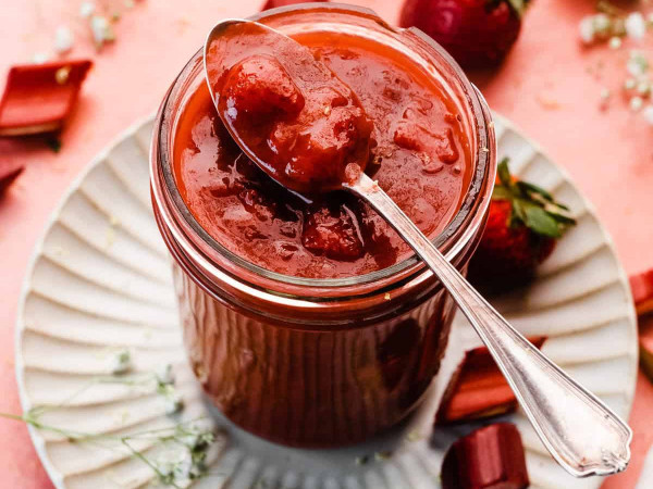 Rhubarb and Strawberry Sauce