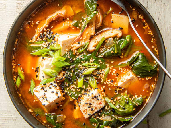 Simple Tofu Soup with 5 Ingredients