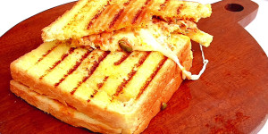 Grilled Chicken Fajita Melt