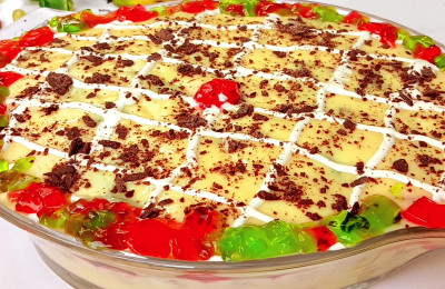 Delicious fruit custard treat