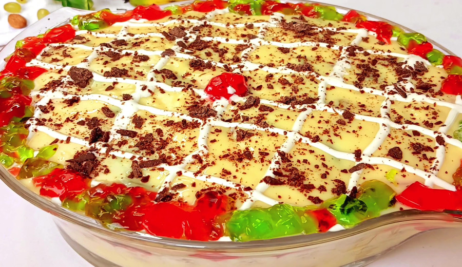 Delicious fruit custard treat