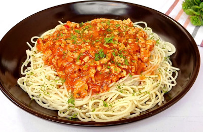 Pasta with Meat Sauce
