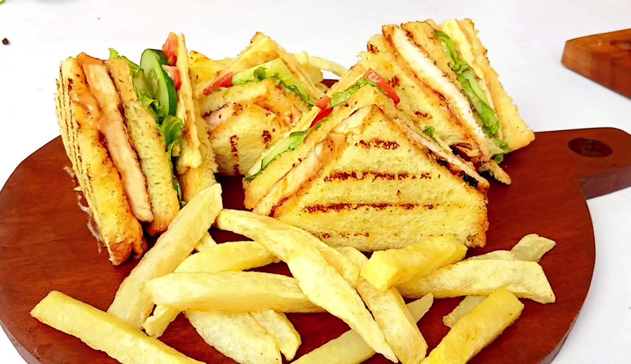 Classic Club Sandwich