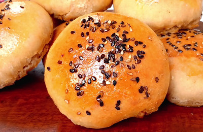 Chicken-Filled Rolls