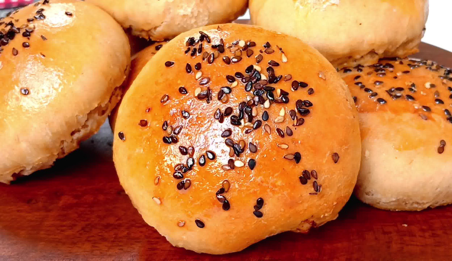Chicken-Filled Rolls