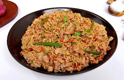 Chicken and Vegetable Noodle Dish