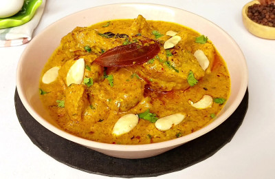 Almond Curry Fit for Royalty