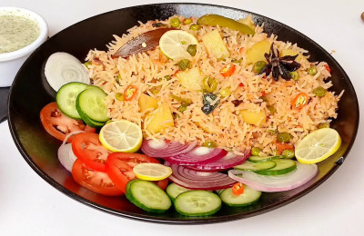 Potato and Pea Rice Dish