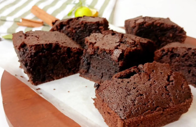 Rich Chocolate Brownies with Extra Cocoa