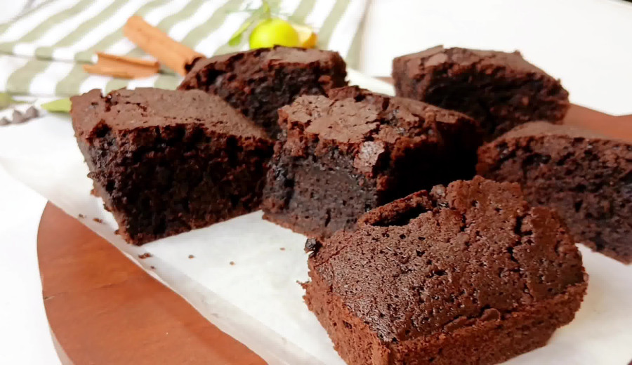 Rich Chocolate Brownies with Extra Cocoa