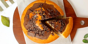 Chocolate and Vanilla Marble Cake
