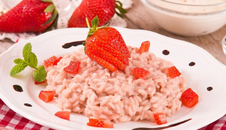 Strawberry Risotto with Prosecco for a Romantic Spring Dinner