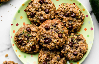 Zucchini and Chocolate Oatmeal Treats