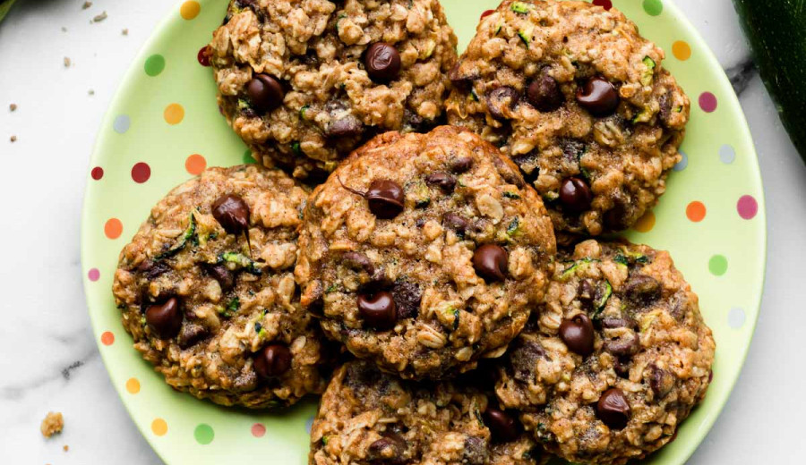 Zucchini and Chocolate Oatmeal Treats