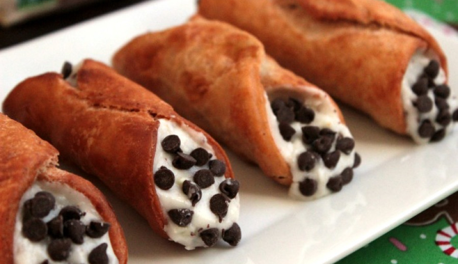 Chocolate Chip Cannoli