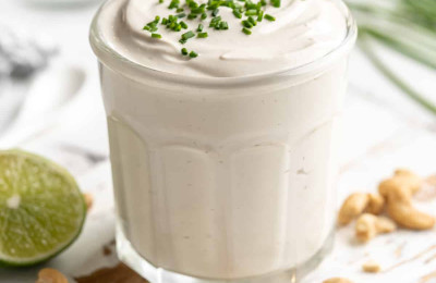 Creamy Cashew Sour Topping