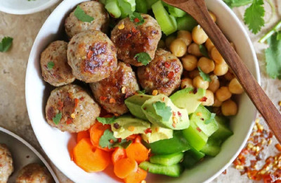 Tia's Savory Turkey Meatballs