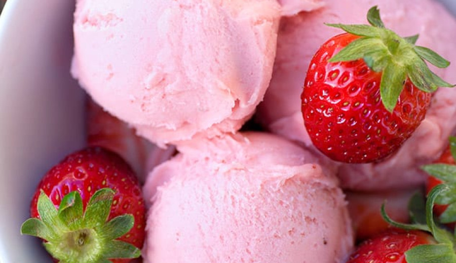 Strawberry Ice Cream Without Churning for Keto Dieters