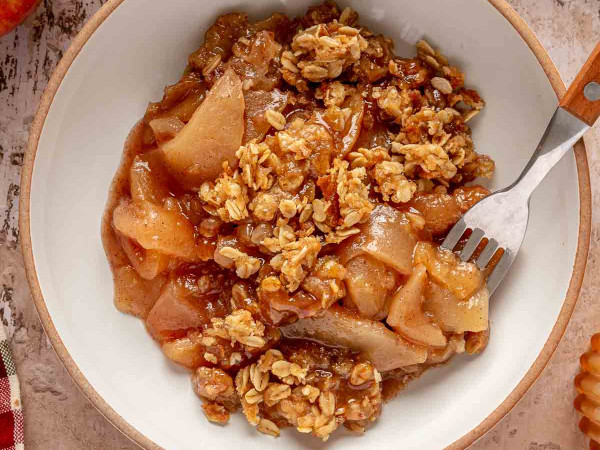 Breakfast Cobbler Made in a Slow Cooker