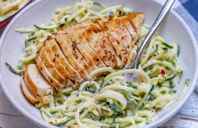 Mike's Incredible Zoodle Fettuccine Alfredo with Chicken