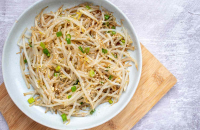 Korean Salad with Boiled Bean Sprouts