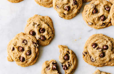 Effortless Vegan Chocolate Chip Cookies