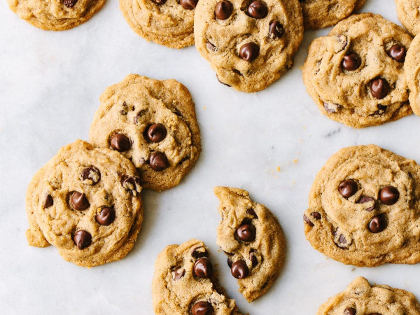 Effortless Vegan Chocolate Chip Cookies