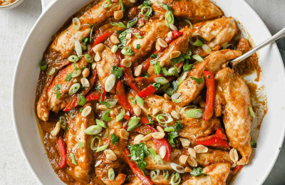 Cilantro Chicken topped with Peanuts