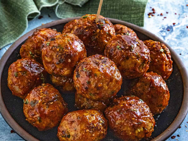 Turkey Meatballs in a Spicy Chile-Garlic Sauce