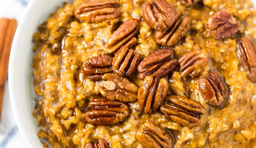 Vegan Pumpkin Oats Made in the Slow Cooker Overnight