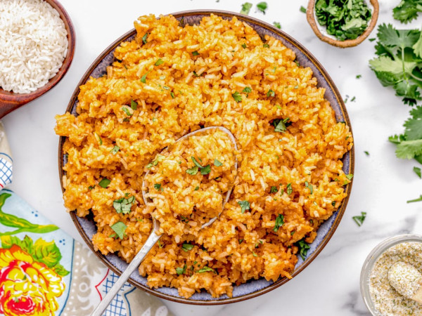 Simple Spanish Rice in a Slow Cooker