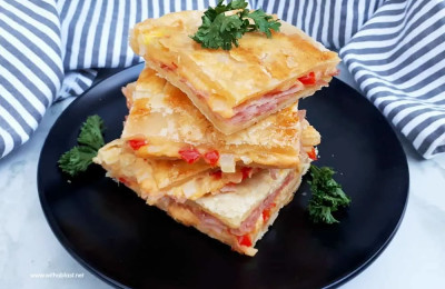 Ham and Cheese Sheet Pie