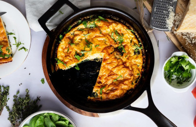Ramen Frittata with Cheesy Spinach
