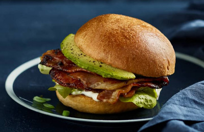 Bacon and Egg Burger Delight