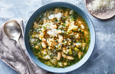 Classic Bean Soup with Wheat Berries