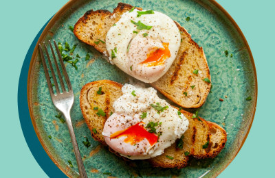 Simple Poached Eggs in the Microwave