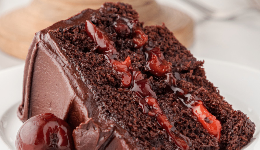 Slow Cooker Chocolate Cherry Cake