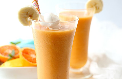 Tropical Turmeric Pineapple Coconut Smoothie