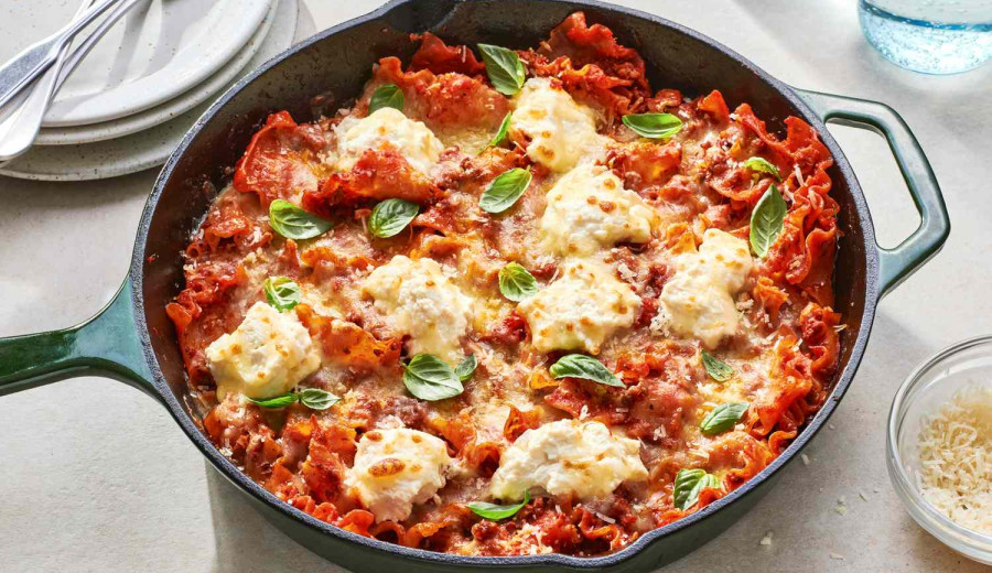Simple Cheesy Skillet Lasagna