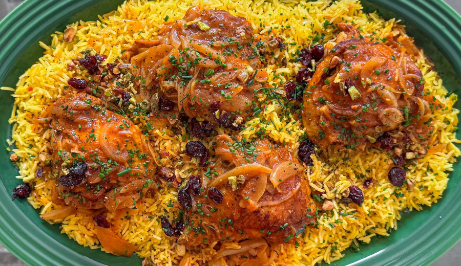 Flavorful Saffron Chicken Rice