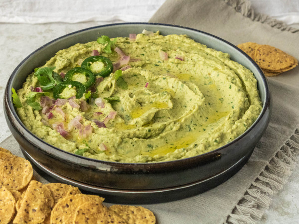 Creamy Avocado Lime Hummus