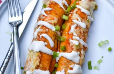Enchiladas with Buffalo Chicken in the Colors of Mexico