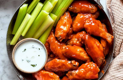 Zach's Amazing Buffalo Wing Delight