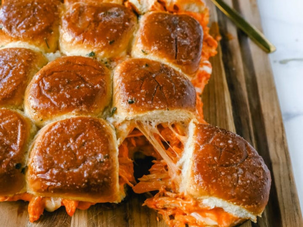 Sliders with Buffalo Chicken Wings
