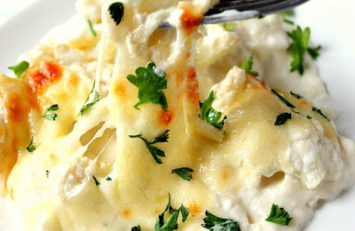 Lori's Cheesy Cauliflower Bake