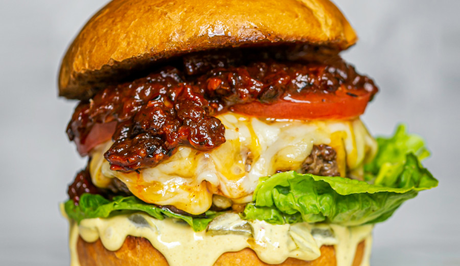 Steak Sauce-Topped Bacon Cheeseburgers