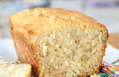 Hawaiian Bread with Coconut and Banana